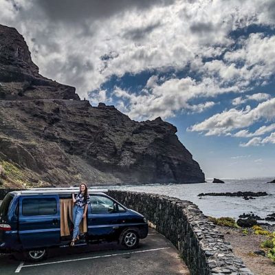 Furgonetas camperizadas en Tenerife con vistas al mar